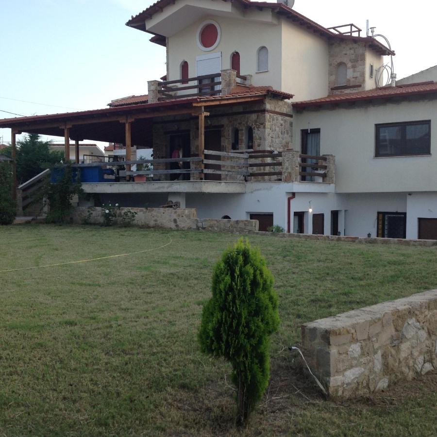 Peaceful Apartments In Elani Bagian luar foto