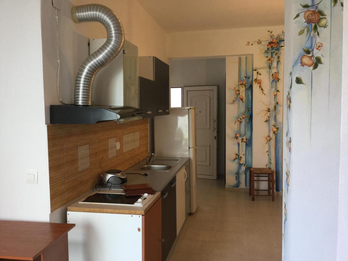 Peaceful Apartments In Elani Bagian luar foto